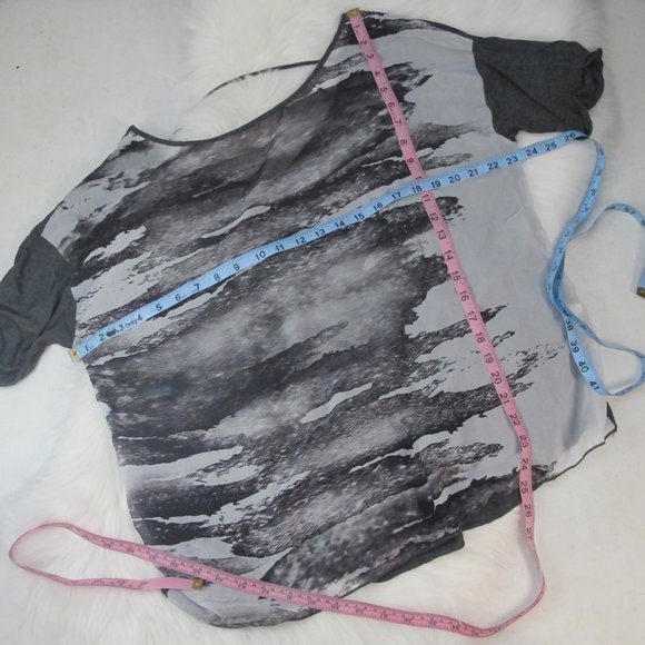 3/$15 Vanilla Sugar | Charcoal Patterned Sheer Front Top - Picture 6 of 9